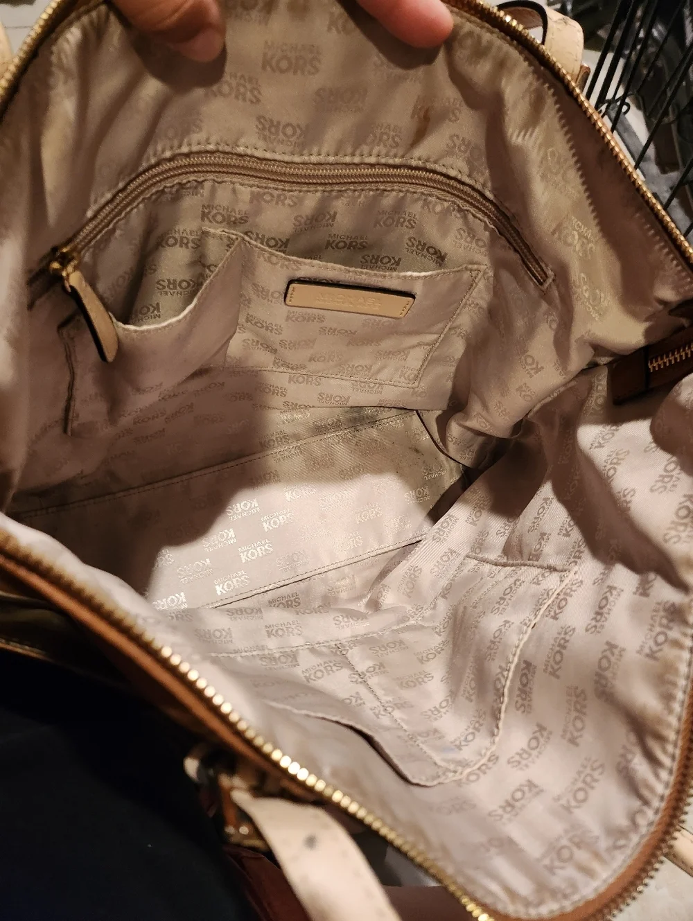 Michael Kors leather shoulder bag
